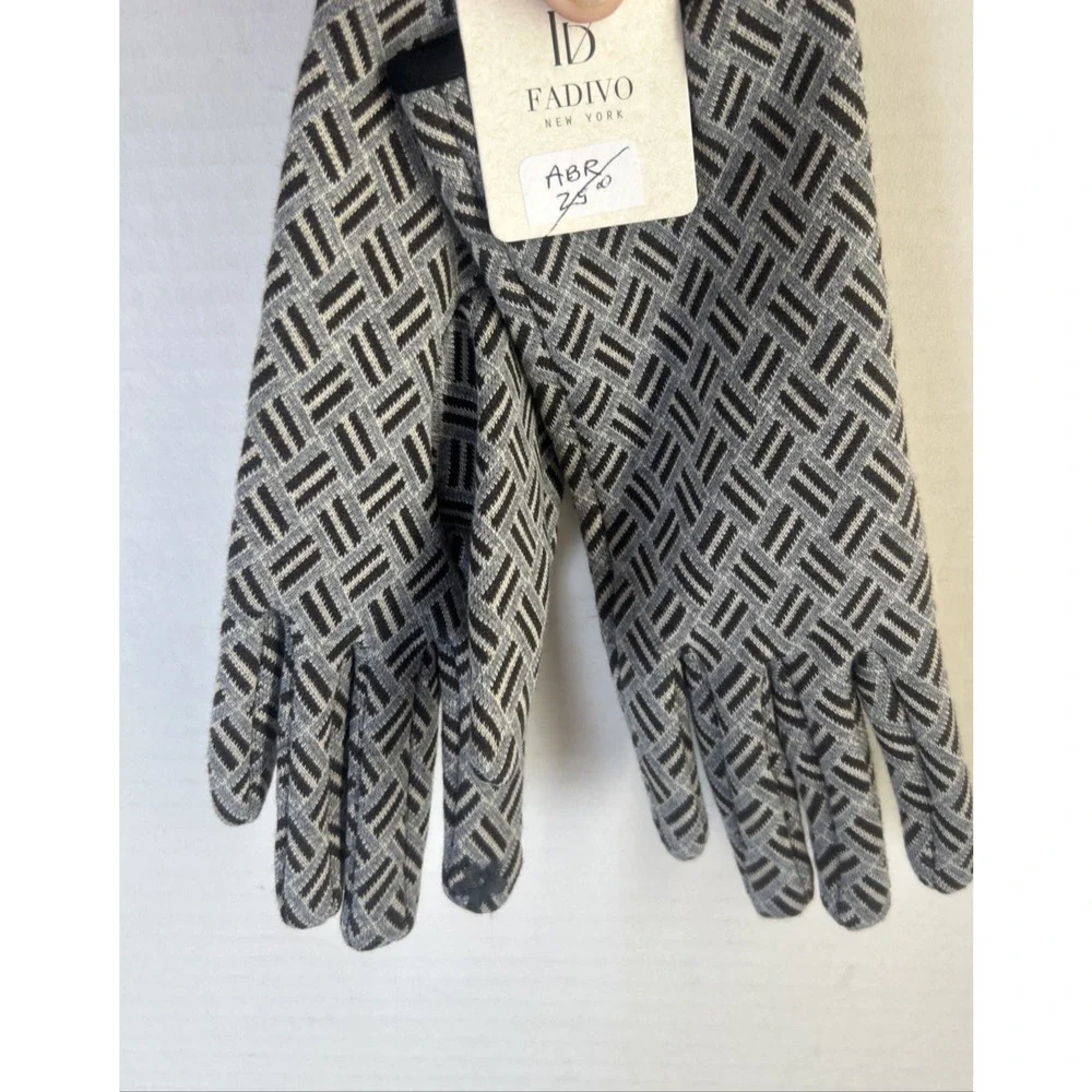 Fadivo New York Womens Touchscreen Gloves Gray Black Fleece Lined New Geometric